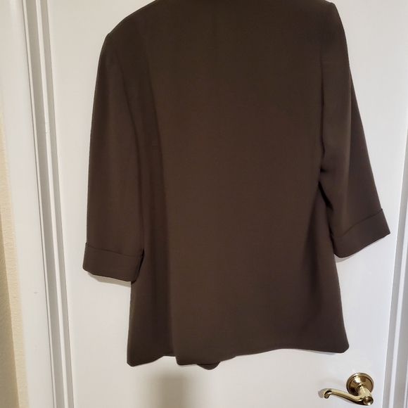 Blazer - Picture 2 of 2